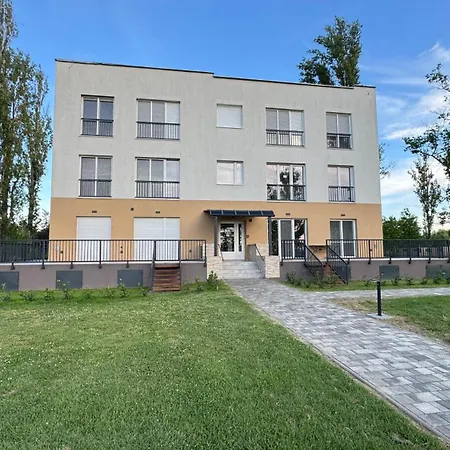 Апартаменты Mini Lili Балатонберень